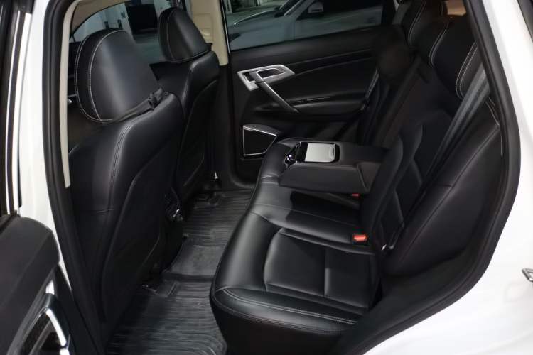Used Geely Auto Emgrand X7 Sport 2016 1.8TD Automatic Smart Model Left Rear Seat