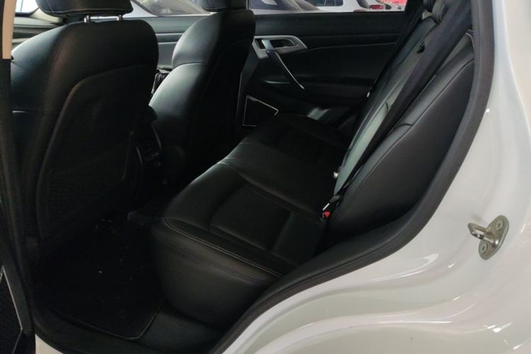 Used Geely Auto Emgrand X7 Sport 2016 1.8TD Automatic ZhiShang Model Left Rear Seat