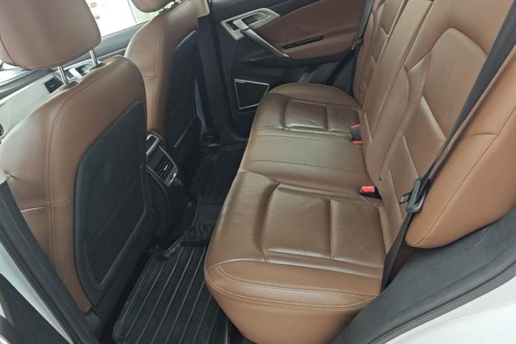 Used Geely Auto Emgrand X7 Sport 2016 1.8TD Automatic ZhiZun Version Left Rear Seat