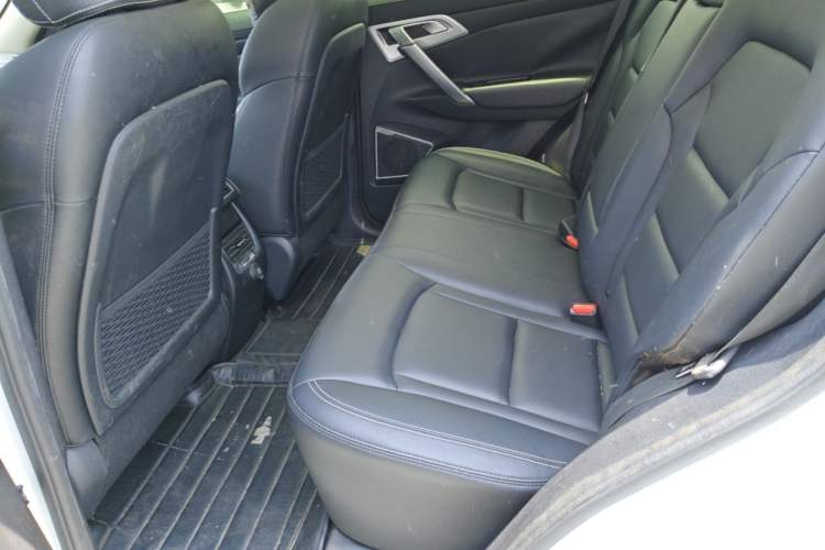 Used Geely Auto Emgrand X7 Sport 2016 1.8TD Automatic Smart Model Left Rear Seat