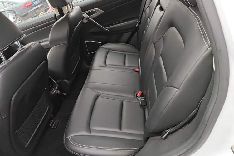 Used Geely Auto Emgrand X7 Sport 2016 1.8TD Automatic ZhiShang Model Left Rear Seat