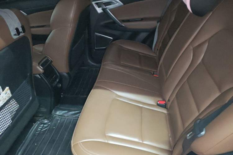 Used Geely Auto Emgrand X7 Sport 2016 1.8TD Automatic ZhiZun Version Left Rear Seat