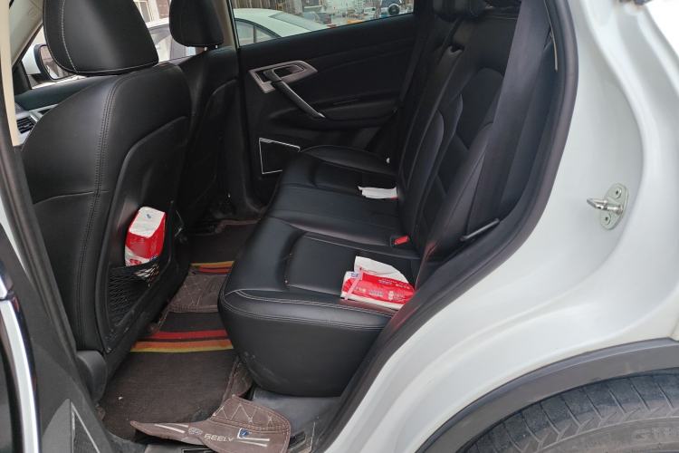 Used Geely Auto Emgrand X7 Sport 2016 1.8TD Automatic Smart Model Left Rear Seat
