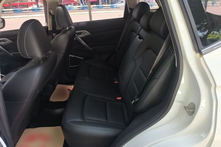 Used Geely Auto Emgrand X7 Sport 2016 1.8TD Automatic Smart Connectivity Version Left Rear Seat