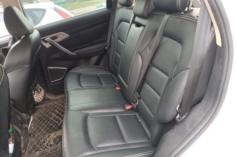 Used Geely Auto Emgrand X7 Sport 2016 2.0L Manual Smart Connect Version Left Rear Seat