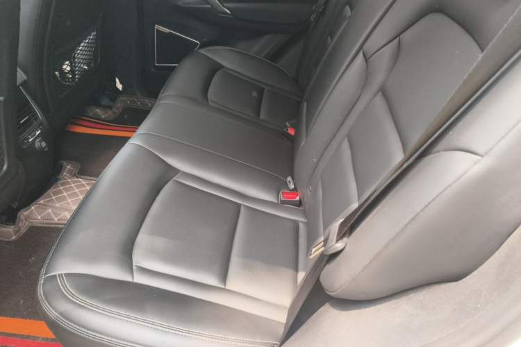 Used Geely Auto Emgrand X7 Sport 2016 1.8TD Automatic Smart Connectivity Version Left Rear Seat