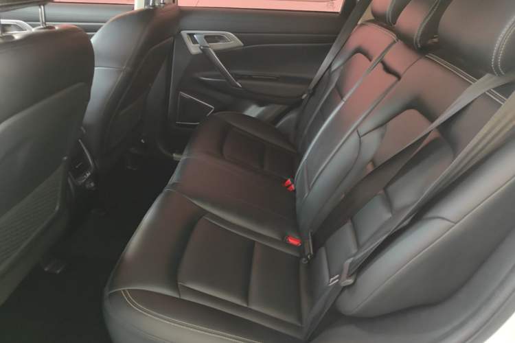 Used Geely Auto Emgrand X7 Sport 2016 1.8TD Automatic ZhiShang Model Left Rear Seat