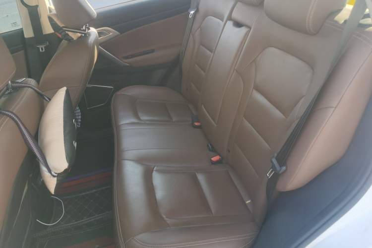 Used Geely Auto Emgrand X7 Sport 2016 1.8TD Automatic ZhiZun Version Left Rear Seat