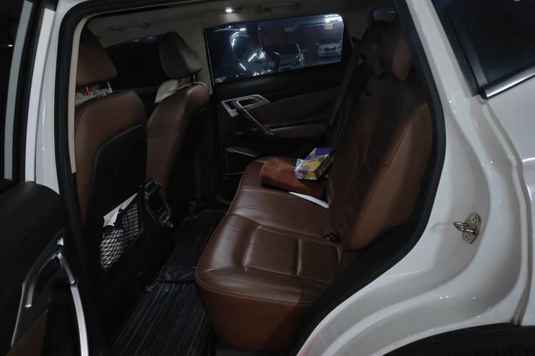 Used Geely Auto Emgrand X7 Sport 2016 1.8TD Automatic ZhiZun Version Left Rear Seat