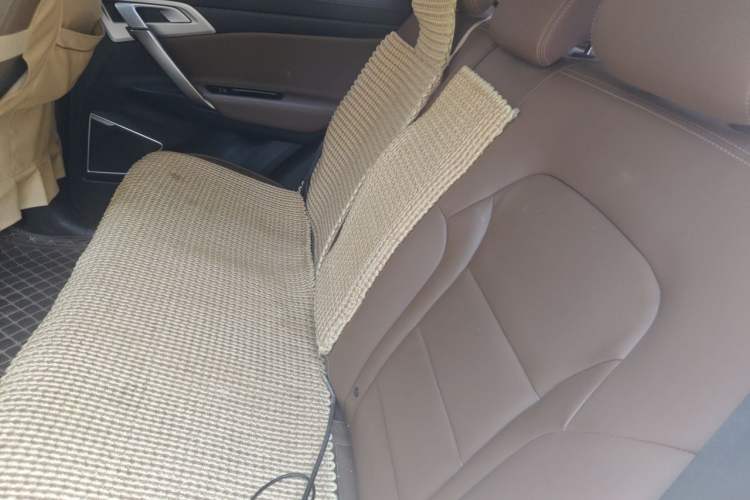 Used Geely Auto Emgrand X7 Sport 2016 1.8TD Automatic ZhiZun Version Left Rear Seat