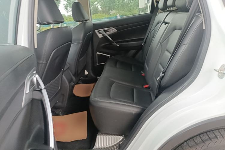 Used Geely Auto Emgrand X7 Sport 2016 2.0L Manual Smart Connect Version Left Rear Seat