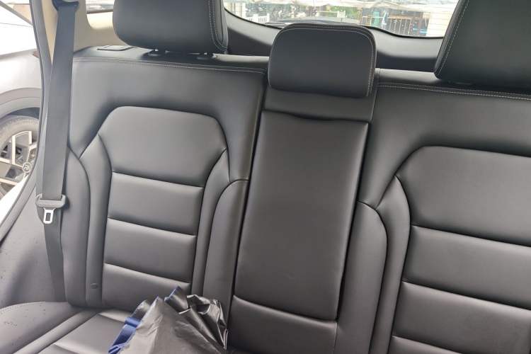 Used Geely Auto Emgrand X7 Sport 2016 1.8TD Automatic Smart Model Left Rear Seat