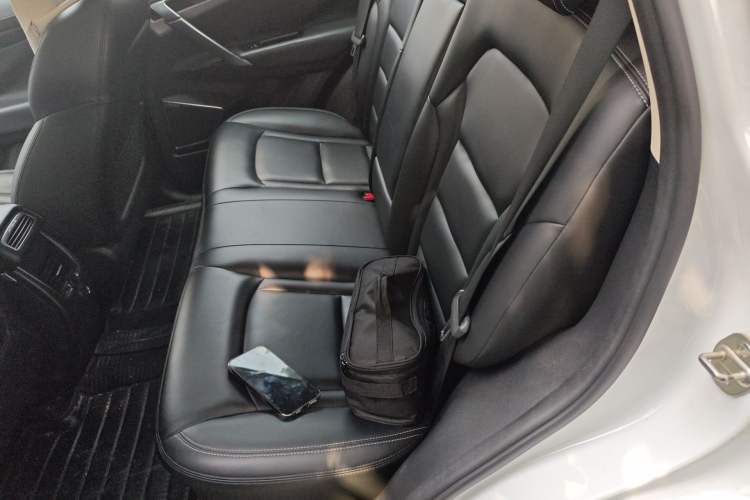 Used Geely Auto Emgrand X7 Sport 2016 1.8TD Automatic Smart Model Left Rear Seat
