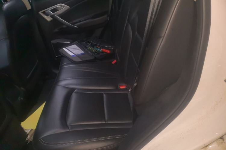 Used Geely Auto Emgrand X7 Sport 2016 2.0L Manual ZhiShang Version Left Rear Seat
