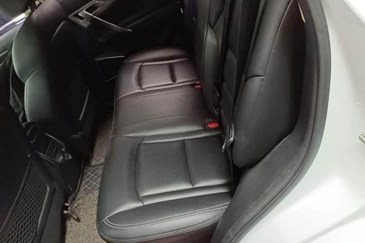 Used Geely Auto Emgrand X7 Sport 2016 1.8TD Automatic Smart Model Left Rear Seat