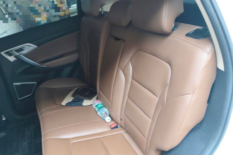 Used Geely Auto Emgrand X7 Sport 2016 1.8TD Automatic ZhiZun Version Left Rear Seat
