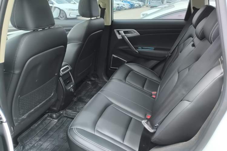 Used Geely Auto Emgrand X7 Sport 2016 1.8TD Automatic Smart Model Left Rear Seat