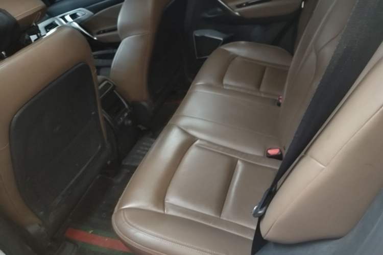 Used Geely Auto Emgrand X7 Sport 2016 1.8TD Automatic ZhiZun Version Left Rear Seat