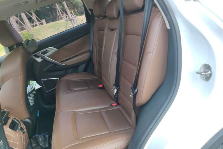 Used Geely Auto Emgrand X7 Sport 2016 1.8TD Automatic ZhiZun Version Left Rear Seat