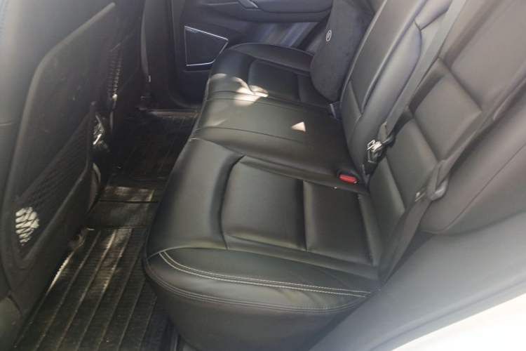 Used Geely Auto Emgrand X7 Sport 2016 1.8TD Automatic Smart Model Left Rear Seat