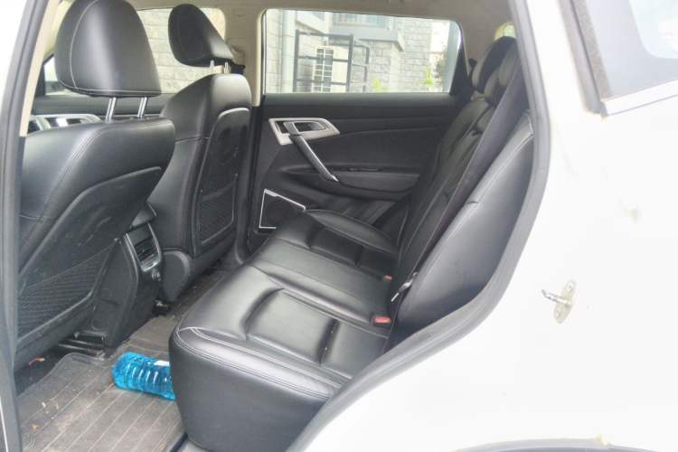 Used Geely Auto Emgrand X7 Sport 2016 1.8TD Automatic Smart Connectivity Version Left Rear Seat