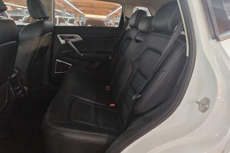 Used Geely Auto Emgrand X7 Sport 2016 1.8TD Automatic Smart Model Left Rear Seat