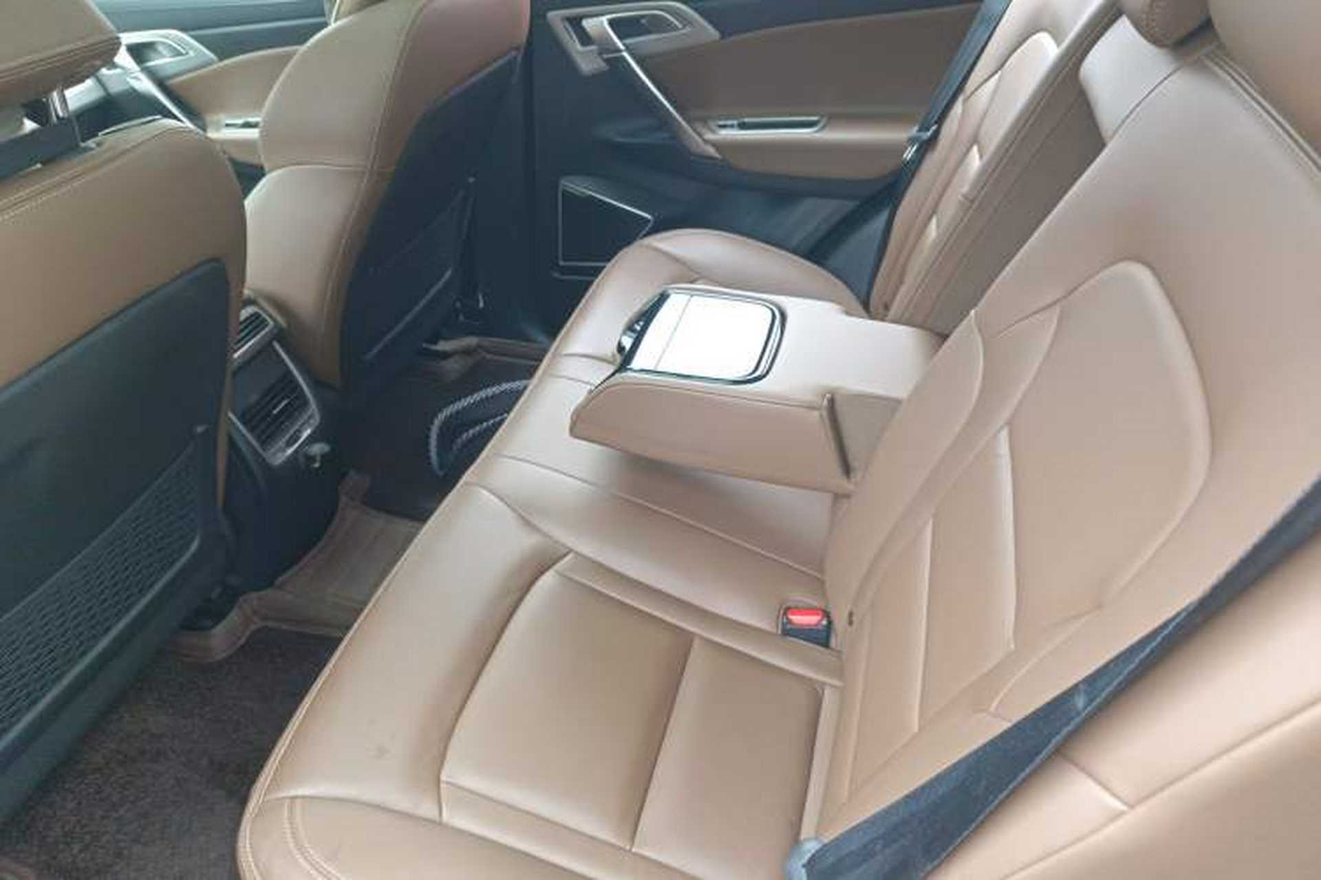 Used Geely Auto Emgrand X7 Sport 2016 1.8TD Automatic ZhiZun Version Left Rear Seat