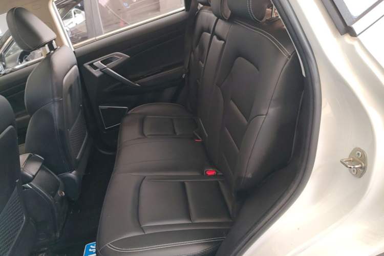 Used Geely Auto Emgrand X7 Sport 2016 2.0L Manual Smart Connect Version Left Rear Seat