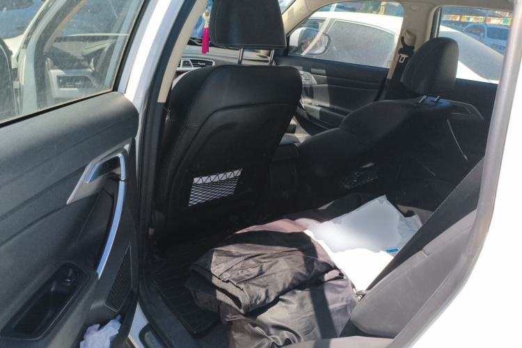 Used Geely Auto Emgrand X7 Sport 2016 2.0L Manual ZhiShang Version Left Rear Seat