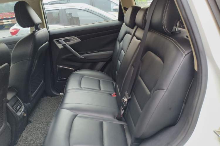 Used Geely Auto Emgrand X7 Sport 2016 1.8TD Automatic ZhiShang Model Left Rear Seat