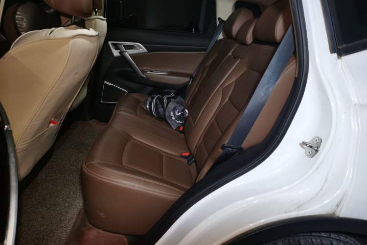 Used Geely Auto Emgrand X7 Sport 2016 1.8TD Automatic ZhiZun Version Left Rear Seat