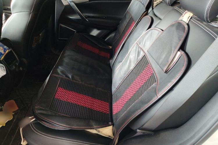 Used Geely Auto Emgrand X7 Sport 2016 1.8TD Automatic ZhiShang Model Left Rear Seat
