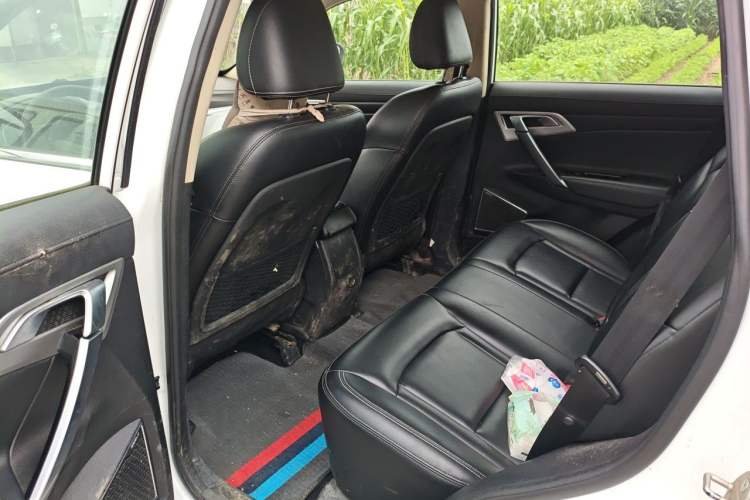 Used Geely Auto Emgrand X7 Sport 2016 2.0L Manual ZhiShang Version Left Rear Seat