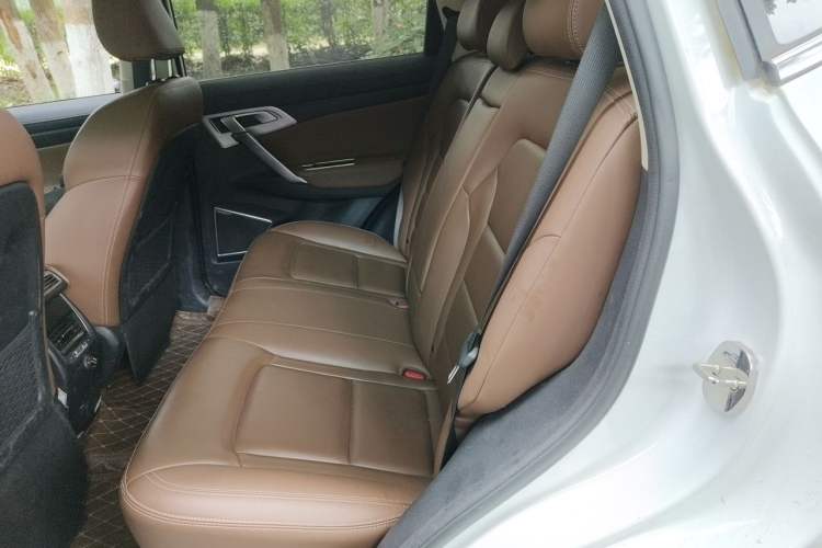 Used Geely Auto Emgrand X7 Sport 2016 1.8TD Automatic ZhiZun Version Left Rear Seat