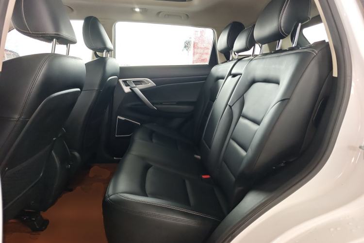 Used Geely Auto Emgrand X7 Sport 2016 2.0L Manual ZhiShang Version Left Rear Seat