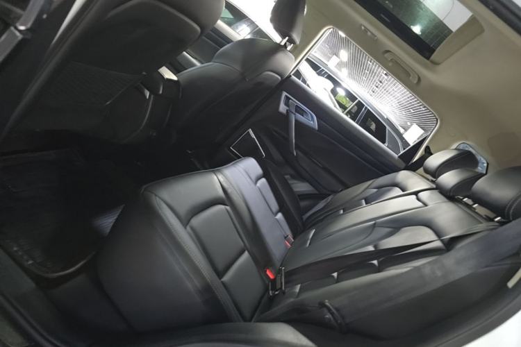 Used Geely Auto Emgrand X7 Sport 2016 2.0L Manual Smart Connect Version Left Rear Seat