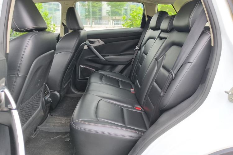 Used Geely Auto Emgrand X7 Sport 2016 1.8TD Automatic Smart Connectivity Version Left Rear Seat