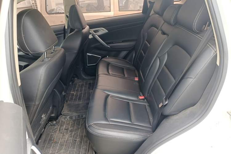 Used Geely Auto Emgrand X7 Sport 2016 2.0L Manual Smart Connect Version Left Rear Seat