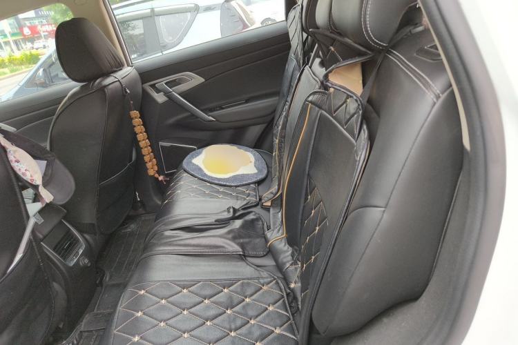 Used Geely Auto Emgrand X7 Sport 2016 1.8TD Automatic Smart Connectivity Version Left Rear Seat