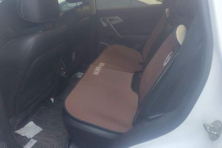 Used Geely Auto Emgrand X7 Sport 2016 1.8TD Automatic Smart Model Left Rear Seat