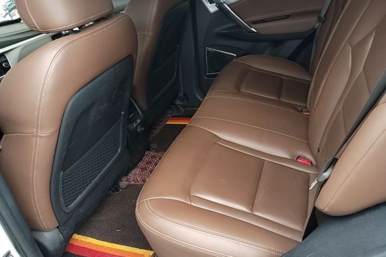 Used Geely Auto Emgrand X7 Sport 2016 1.8TD Automatic ZhiZun Version Left Rear Seat