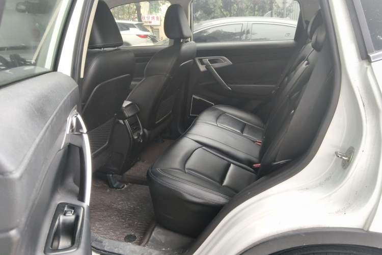 Used Geely Auto Emgrand X7 Sport 2016 1.8TD Automatic ZhiShang Model Left Rear Seat