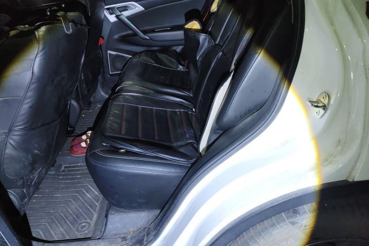 Used Geely Auto Emgrand X7 Sport 2016 1.8TD Automatic ZhiShang Model Left Rear Seat
