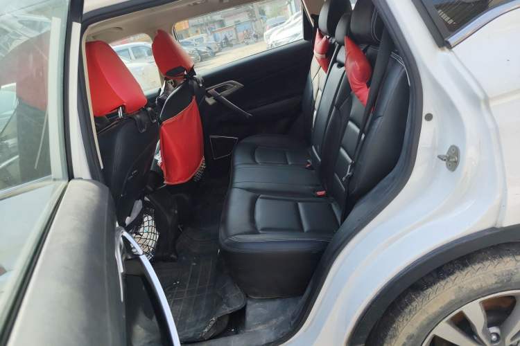 Used Geely Auto Emgrand X7 Sport 2016 2.0L Manual ZhiShang Version Left Rear Seat