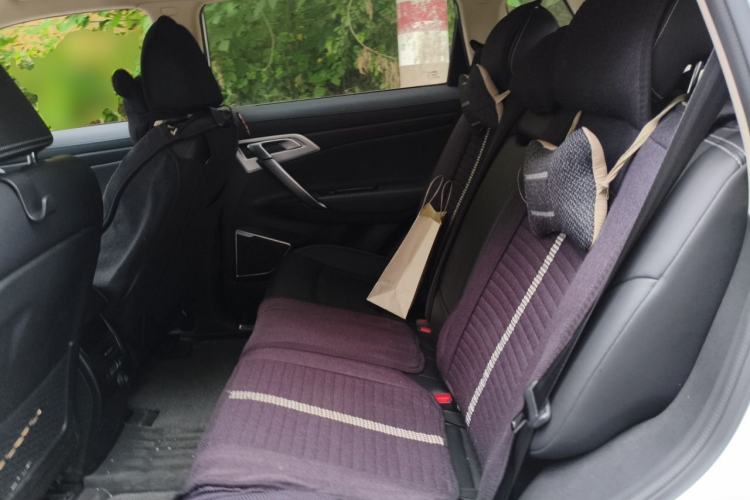 Used Geely Auto Emgrand X7 Sport 2016 1.8TD Automatic Smart Connectivity Version Left Rear Seat