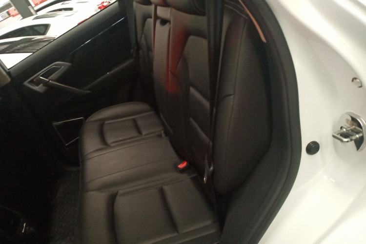 Used Geely Auto Emgrand X7 Sport 2016 1.8TD Automatic Smart Model Left Rear Seat
