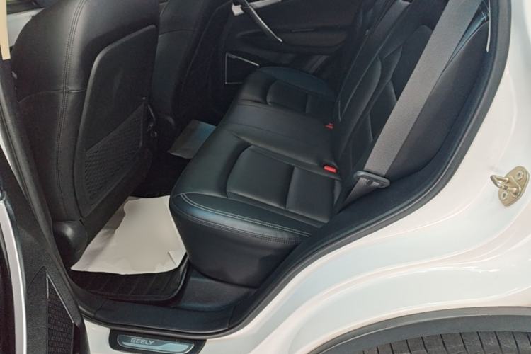 Used Geely Auto Emgrand X7 Sport 2016 1.8TD Automatic Smart Model Left Rear Seat