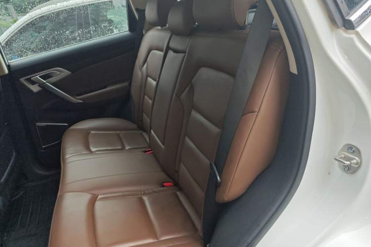 Used Geely Auto Emgrand X7 Sport 2016 1.8TD Automatic ZhiZun Version Left Rear Seat