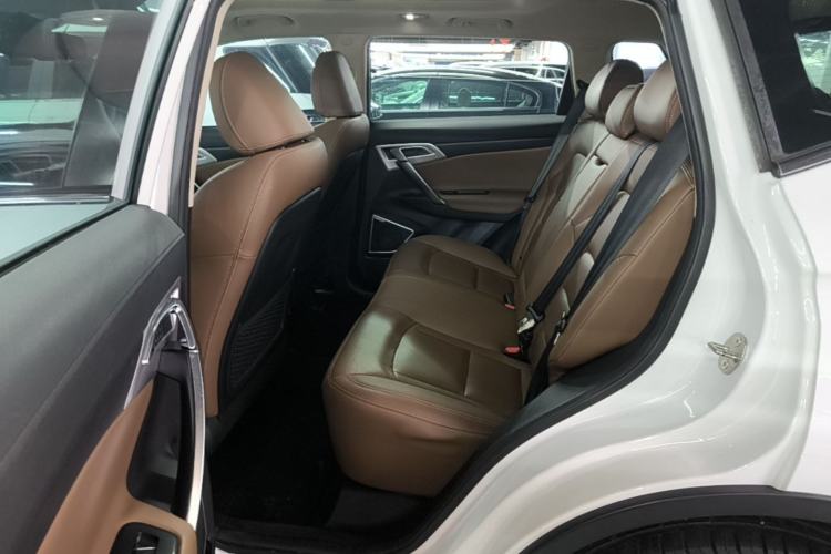 Used Geely Auto Emgrand X7 Sport 2016 1.8TD Automatic ZhiZun Version Left Rear Seat