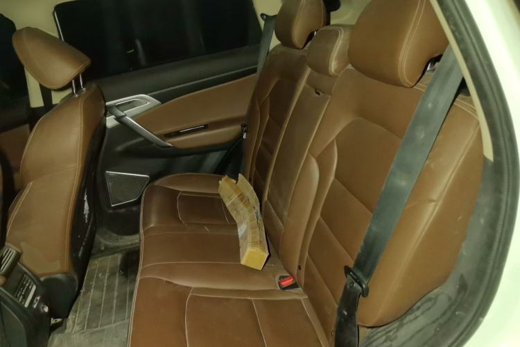 Used Geely Auto Emgrand X7 Sport 2016 1.8TD Automatic ZhiZun Version Left Rear Seat